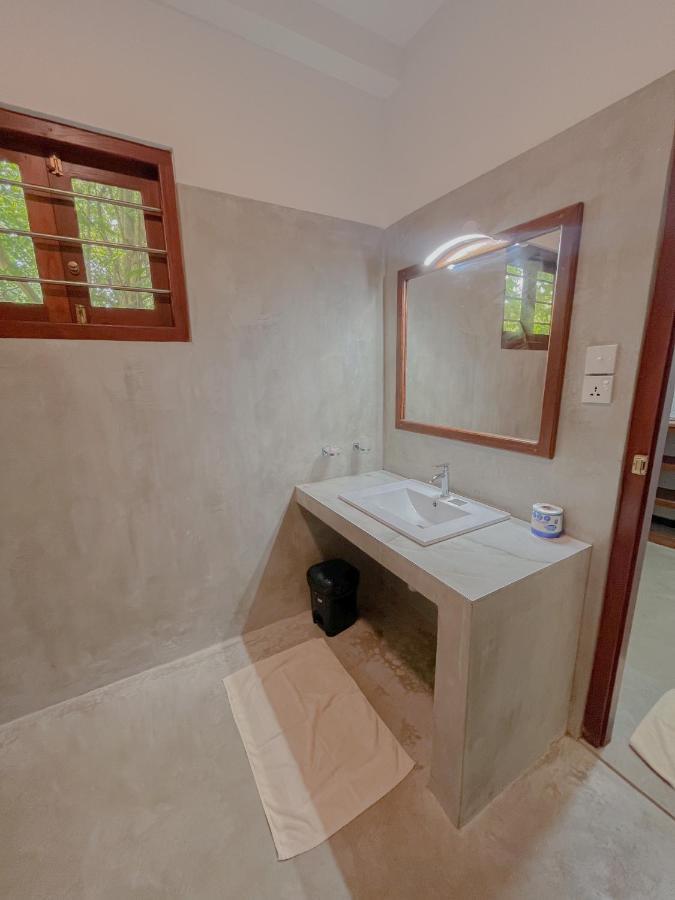 Отель Easy Living Хиккадува Экстерьер фото