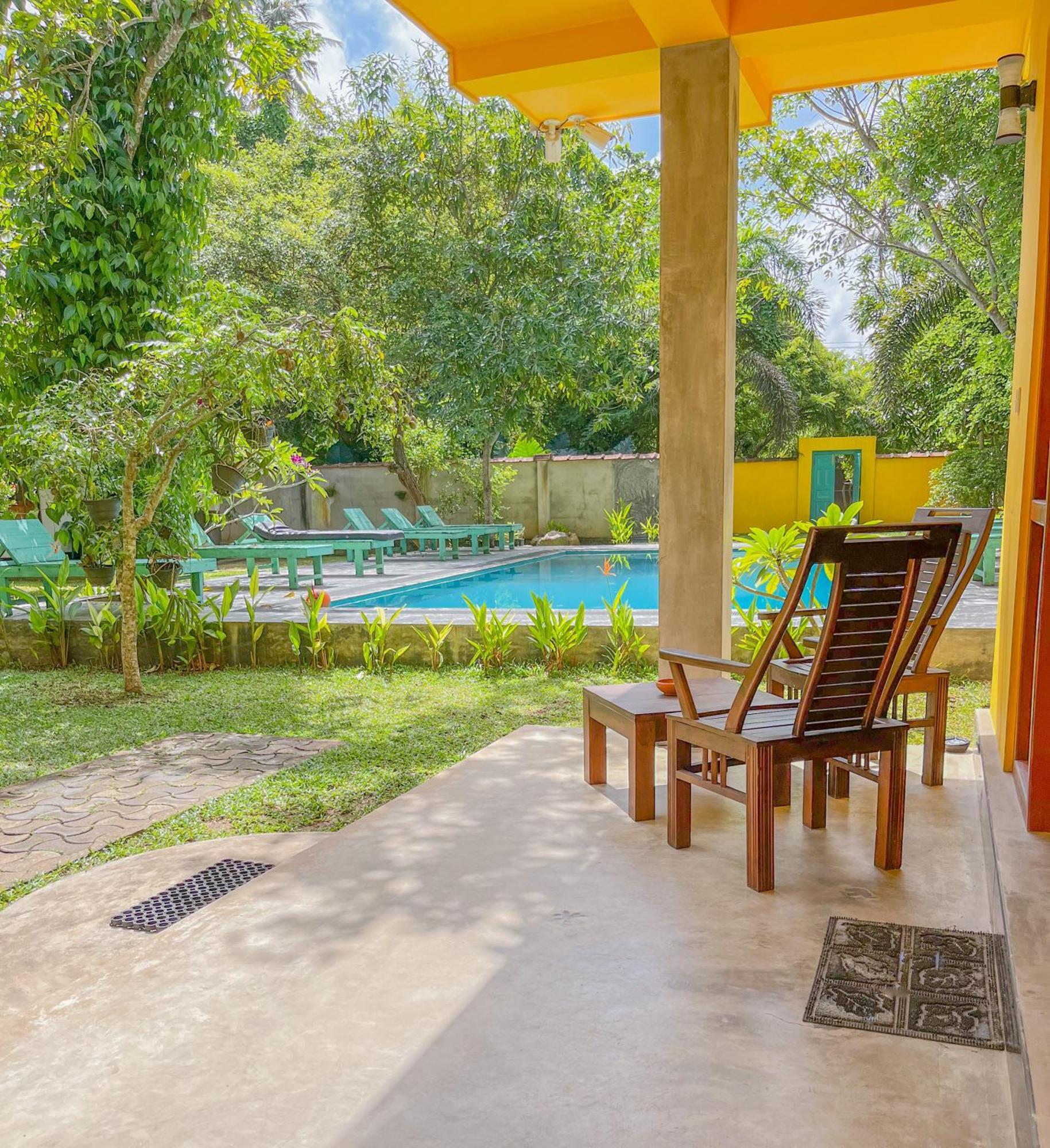 Отель Easy Living Хиккадува Экстерьер фото